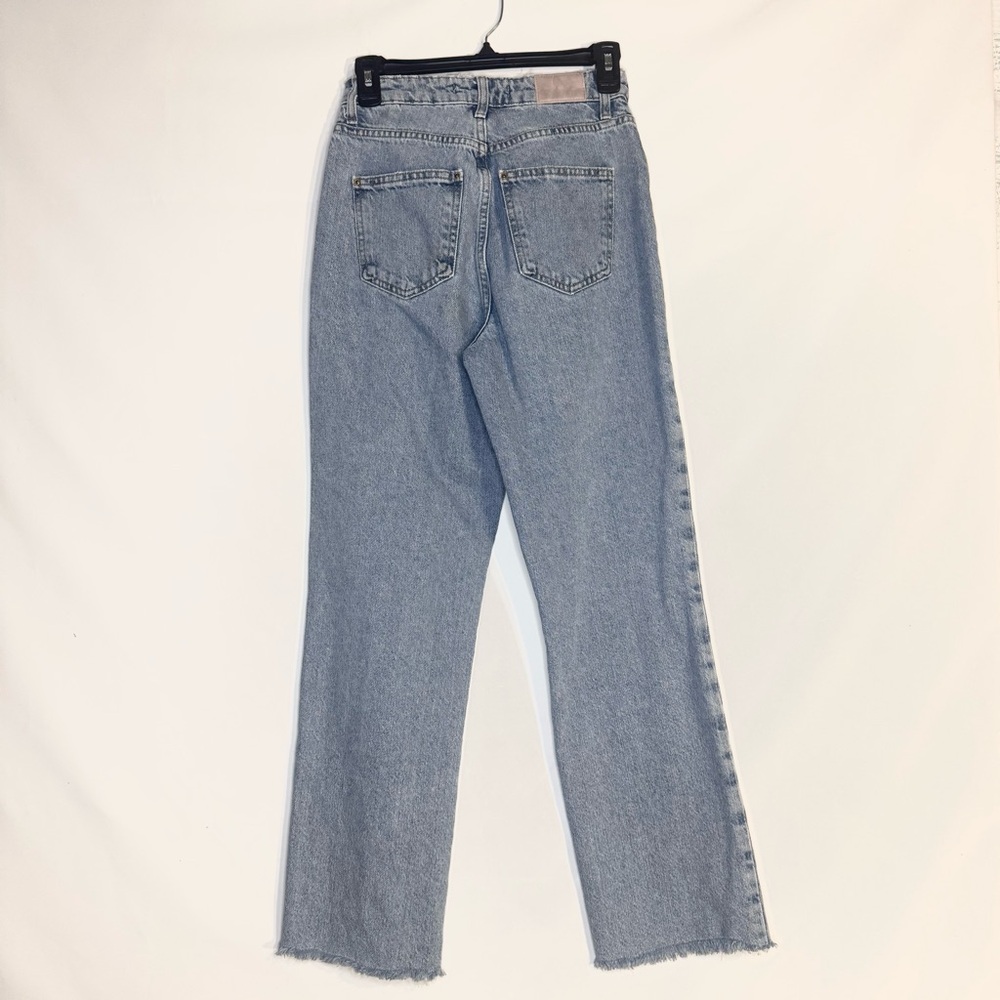 Zara High-Rise Light Wash Distressed Straight Leg Jeans – Size 2 Mom Jeans - Picture 8 of 8